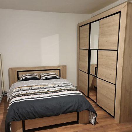 2 Chambres Chez L'Habitant Poitiers Esterno foto