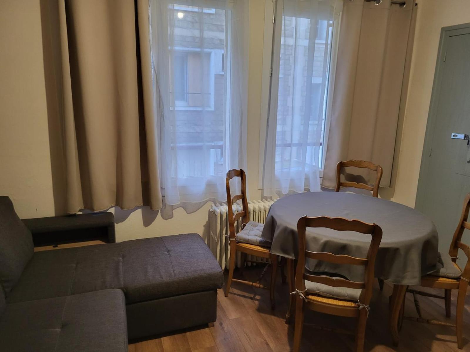 2 Chambres Chez L'Habitant Poitiers Esterno foto