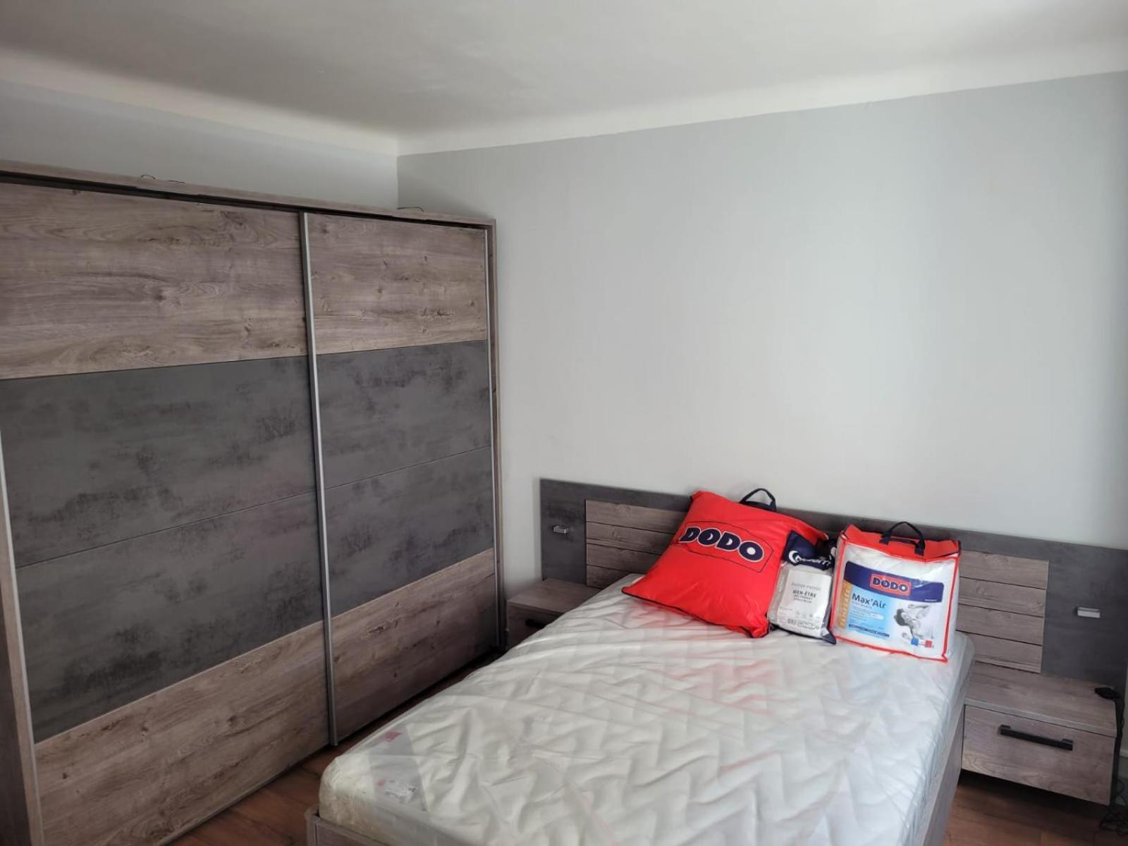 2 Chambres Chez L'Habitant Poitiers Esterno foto